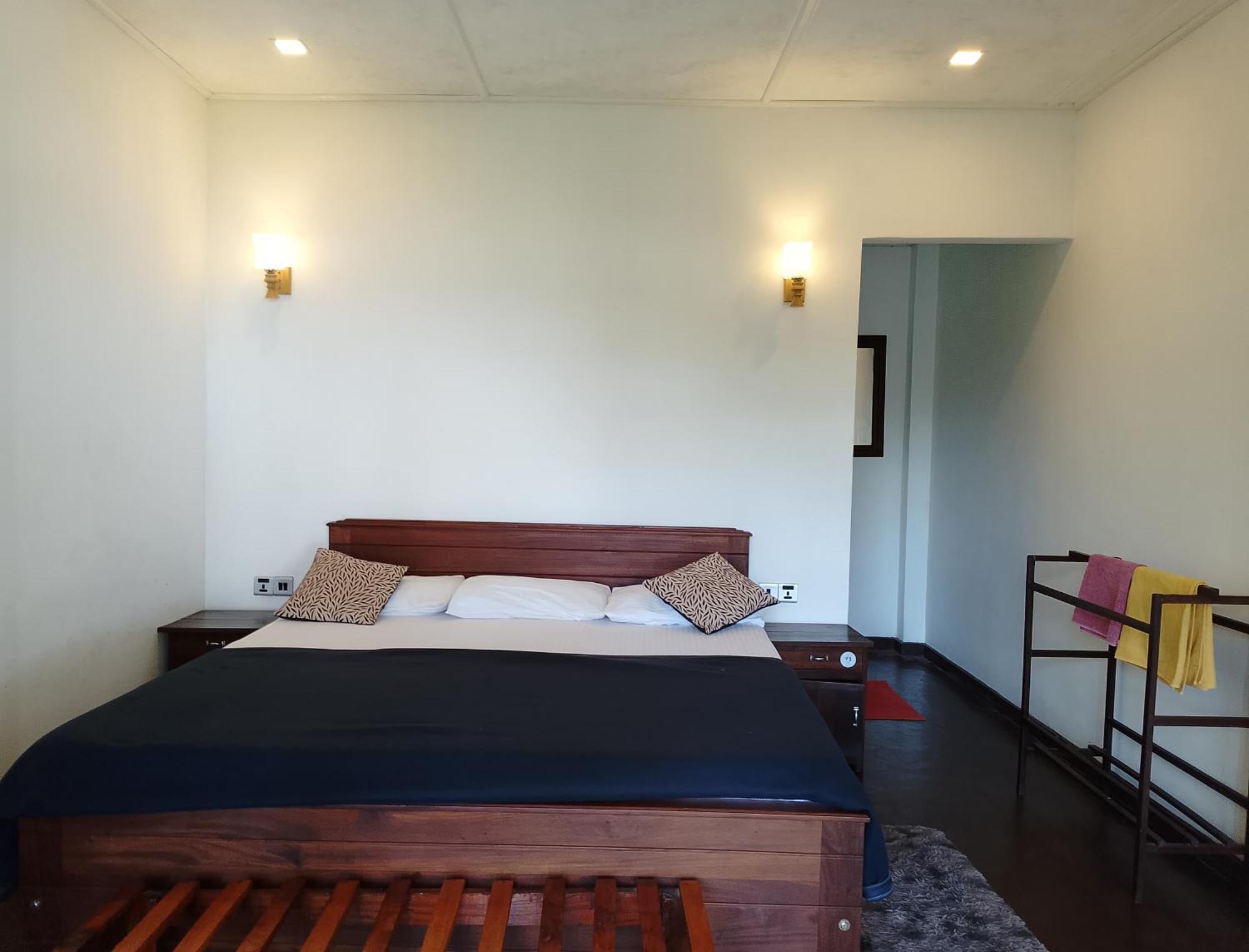 Neon Sky Nest Apartment Ella Ngoại thất bức ảnh